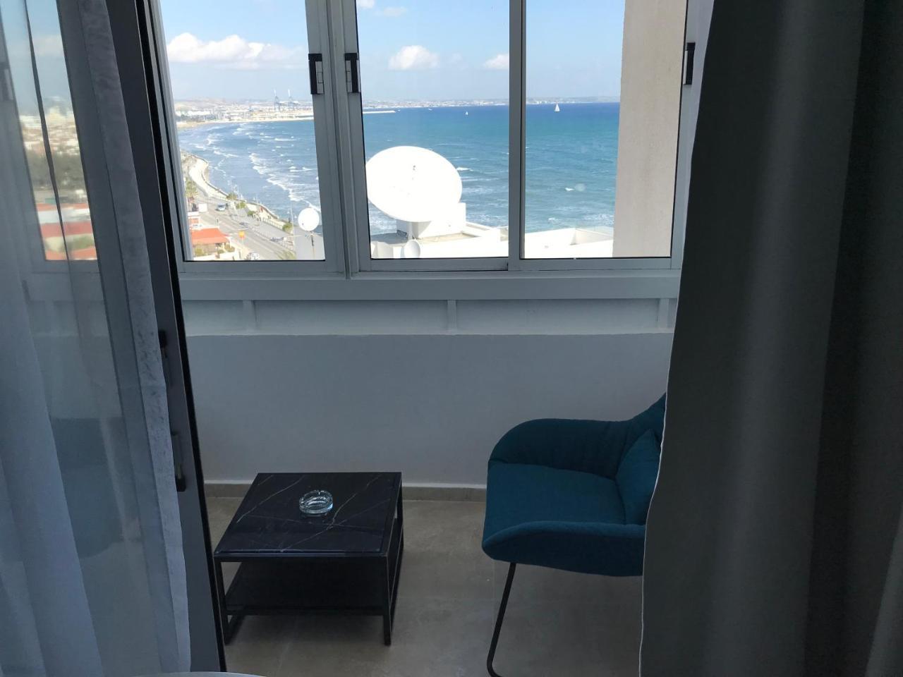 Sea View Holiday Apartment Larnaca Luaran gambar