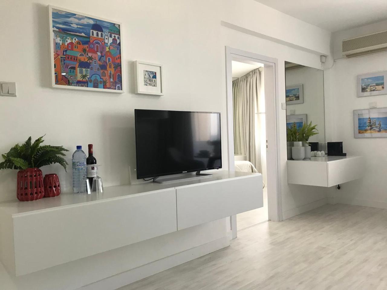 Sea View Holiday Apartment Larnaca Luaran gambar